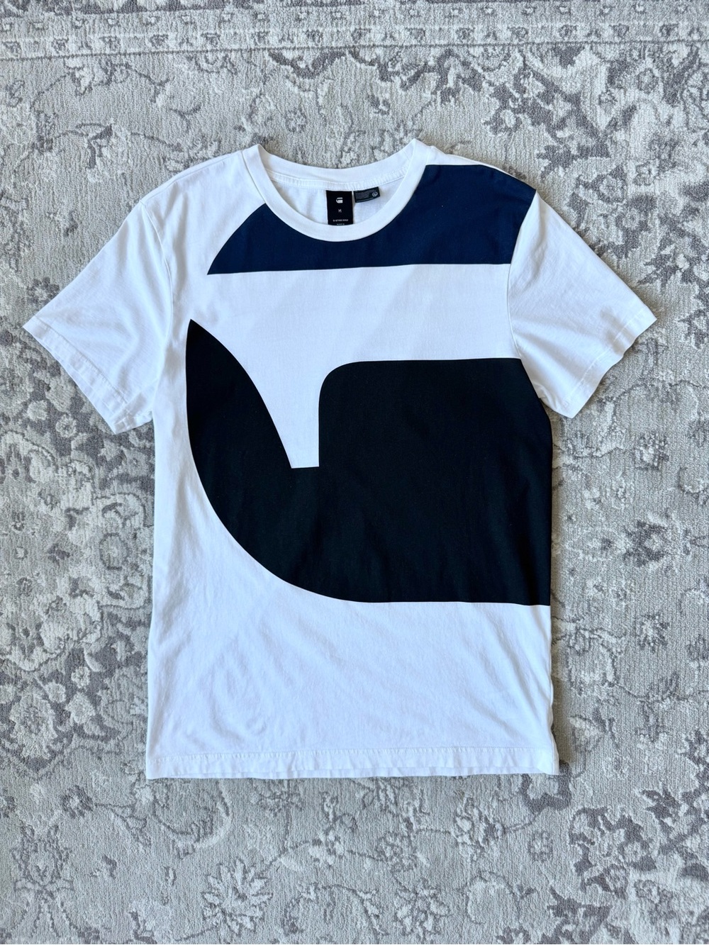 G-Star Raw White Tee with Large Black & Navy Graphic - 100% Cotton - Size M - Picture 2 of 7